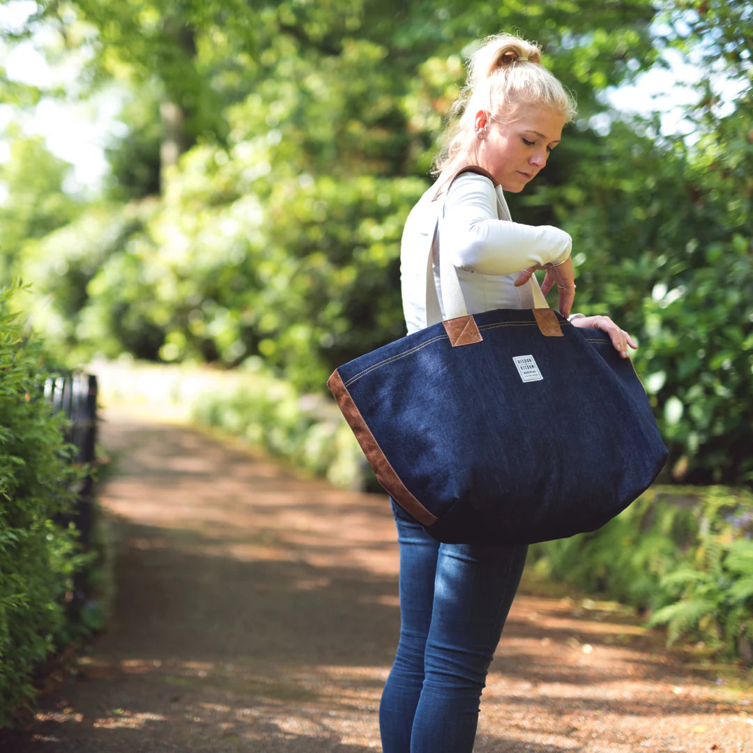 Risdon & Risdon: The Market Bag In Indigo Denim - Medium